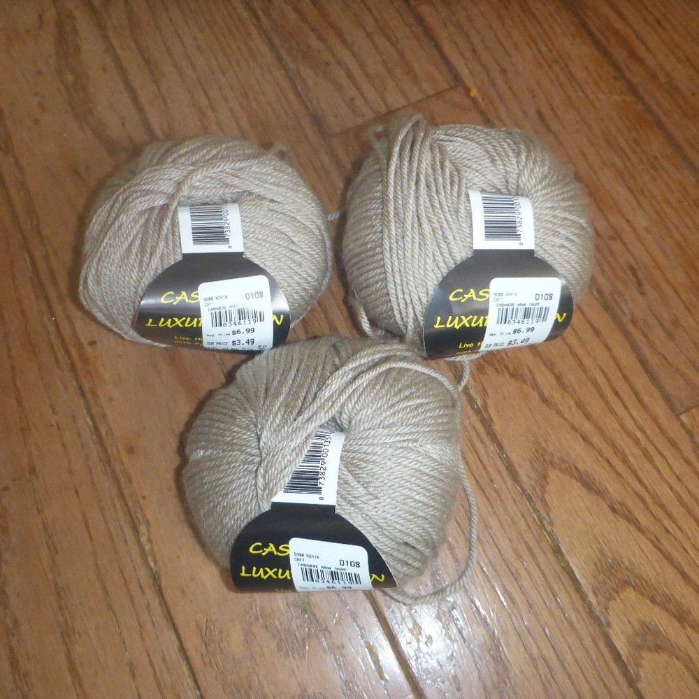 3 Balls Cashmere Luxury Yarn - Color Taupe - 100 yds ea. - Picture 1 of 1